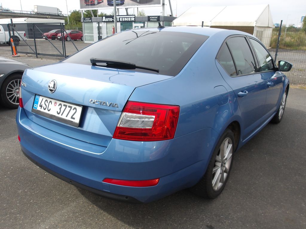 skoda-octavia-1-6tdi-81kw-dsg-cr-krasav - 9