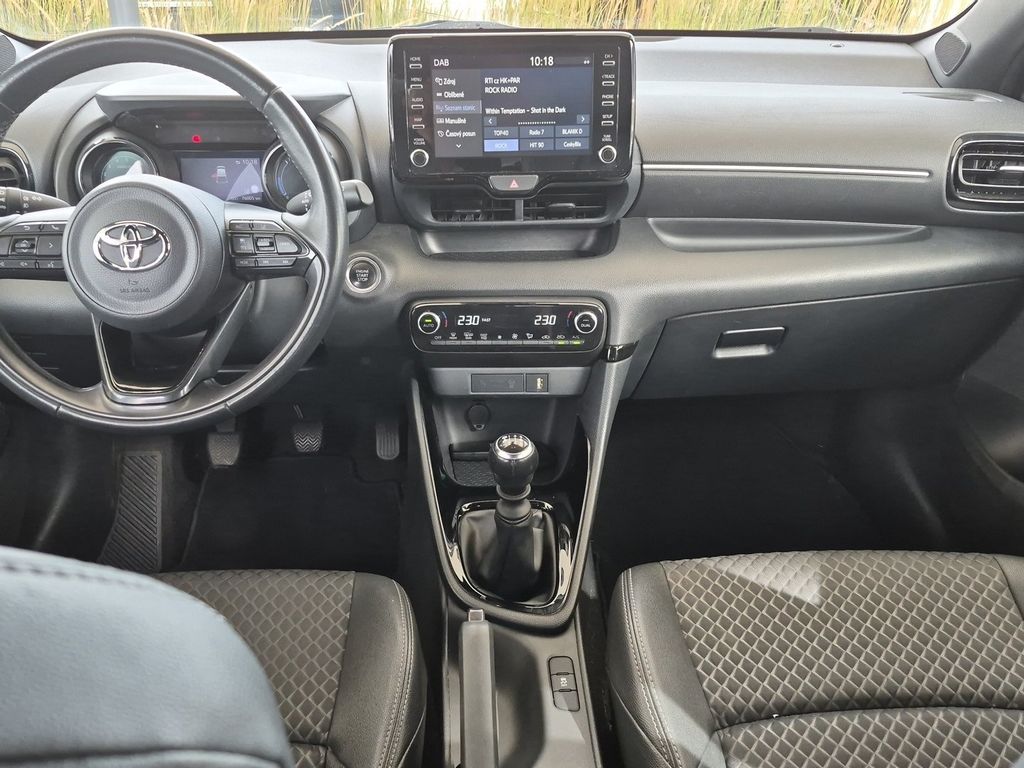 toyota-yaris-selection-style-1-5-vvt-i-92kw - 9