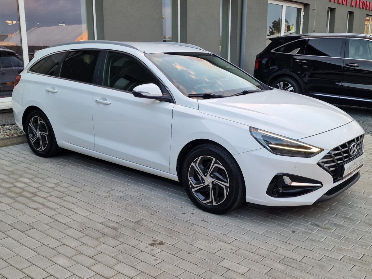 hyundai-i30-1-0-t-gdi-smart-kombi-cr-1maj - 1