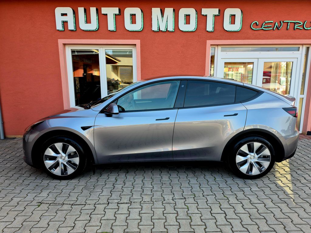tesla-model-y-l-r-d-m-378kw-berlin-dph-soh-92-5-quicksilv - 1