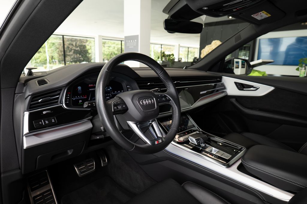 audi-sq8-4-0-tdi-bang-olufsen-360-pano - 3