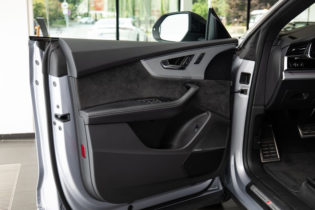 audi-sq8-4-0-tdi-bang-olufsen-360-pano - 5