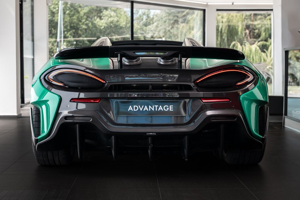 mclaren-600lt-spider-karbon-bowers-wilkins-kamera - 2