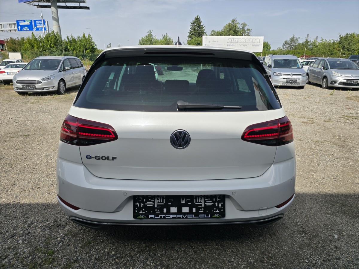 volkswagen-golf-e-100kw-led-virtual - 5