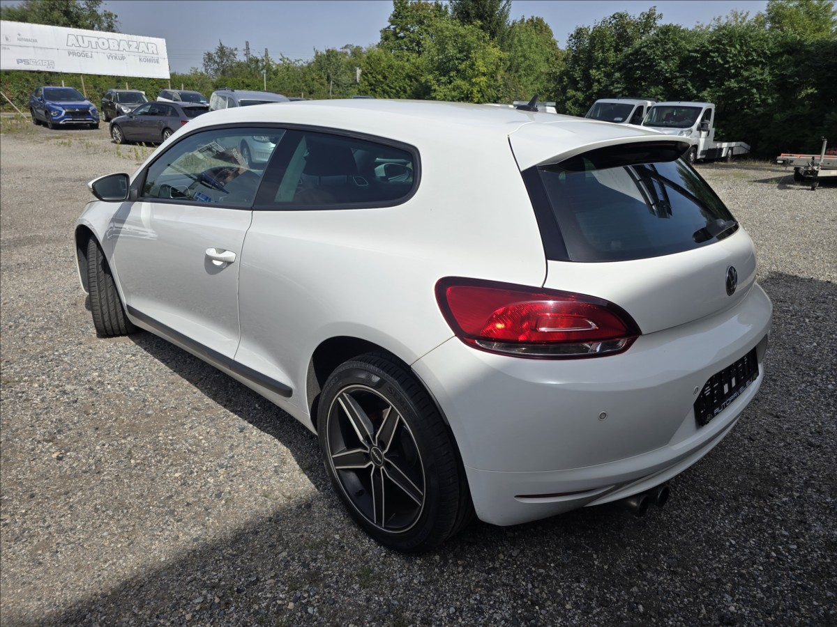 volkswagen-scirocco-1-4-tsi-r-line-90kw - 7