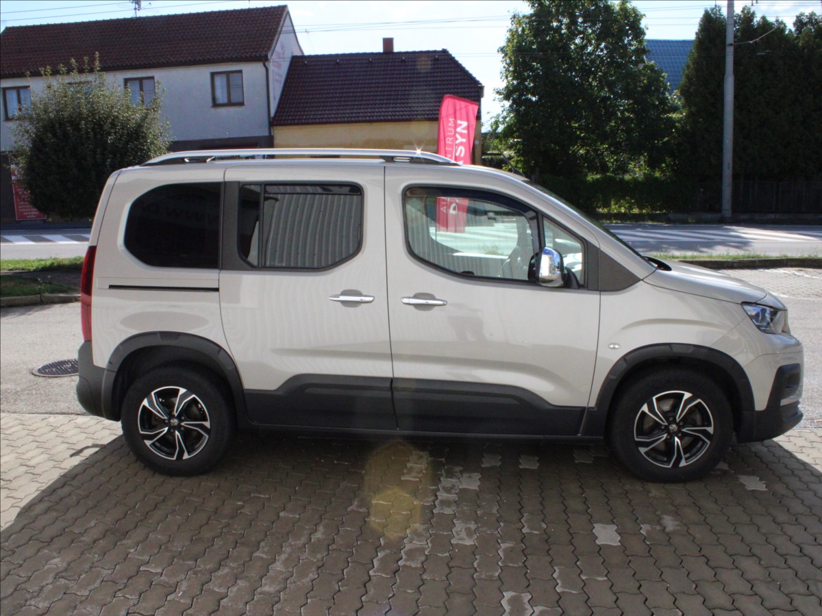 peugeot-rifter-1-5-hdi-allure-cz - 2