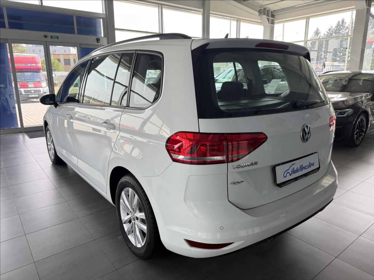 volkswagen-touran-1-2-tsi-comfortline-serviska - 3