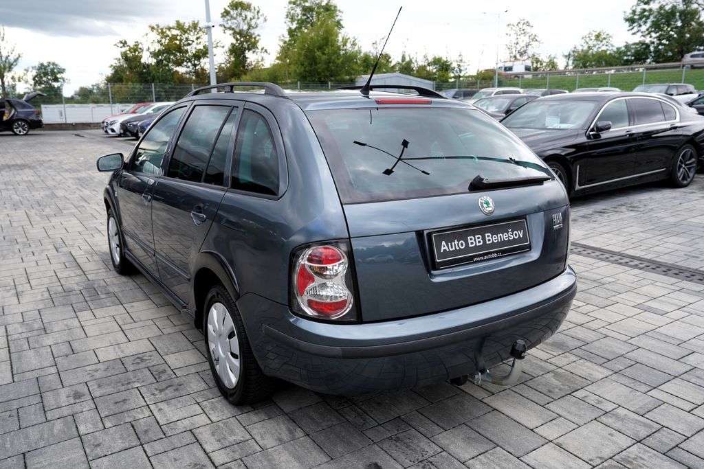 skoda-fabia-1-4-16v-ambiente-combi-80ps - 3