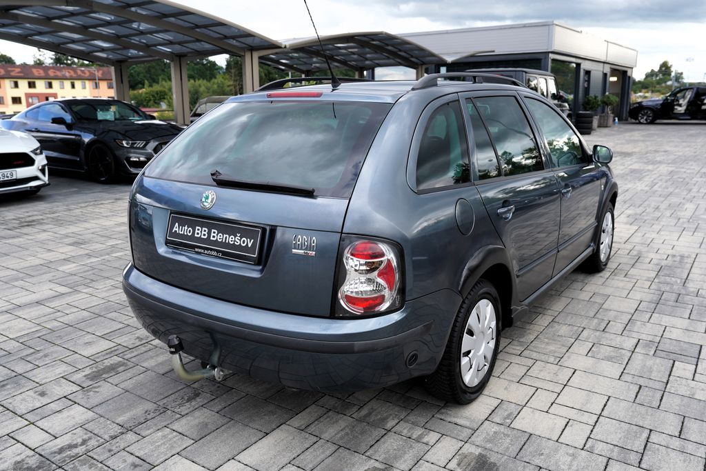 skoda-fabia-1-4-16v-ambiente-combi-80ps - 4