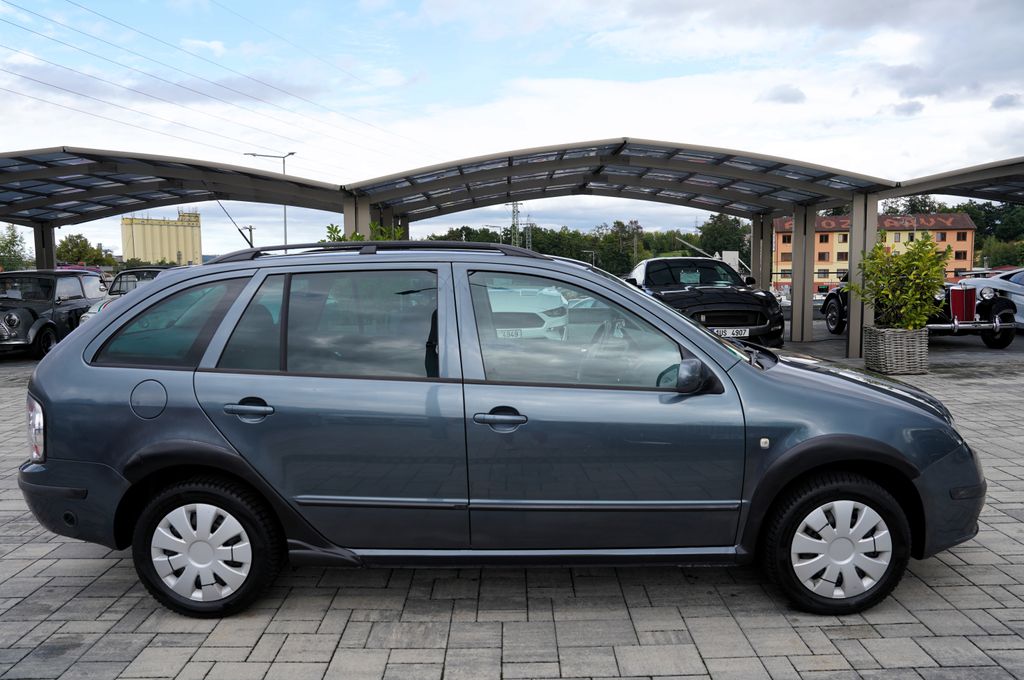 skoda-fabia-1-4-16v-ambiente-combi-80ps - 5