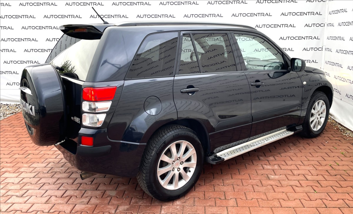 suzuki-grand-vitara-2-0-i-103kw-4x4 - 3