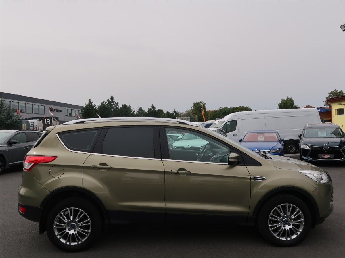 ford-kuga-2-0-tdci-120kw-titanium-panorama - 5