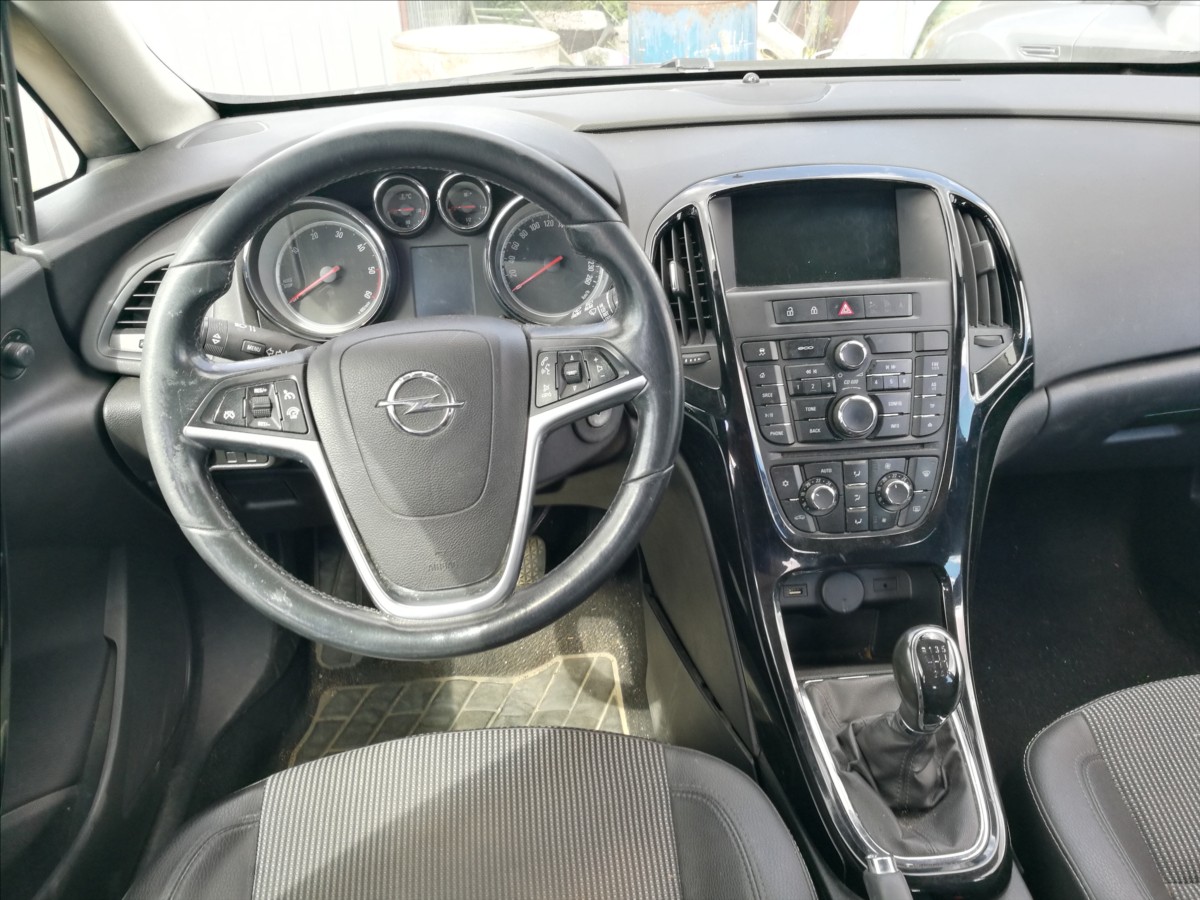 opel-astra-1-6-cdti-kombi - 4