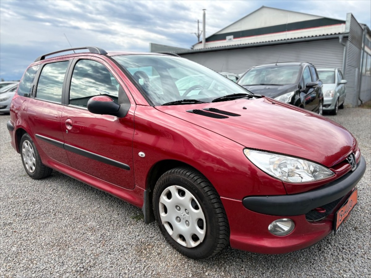 peugeot-206-1-4-hdi-combi - 1