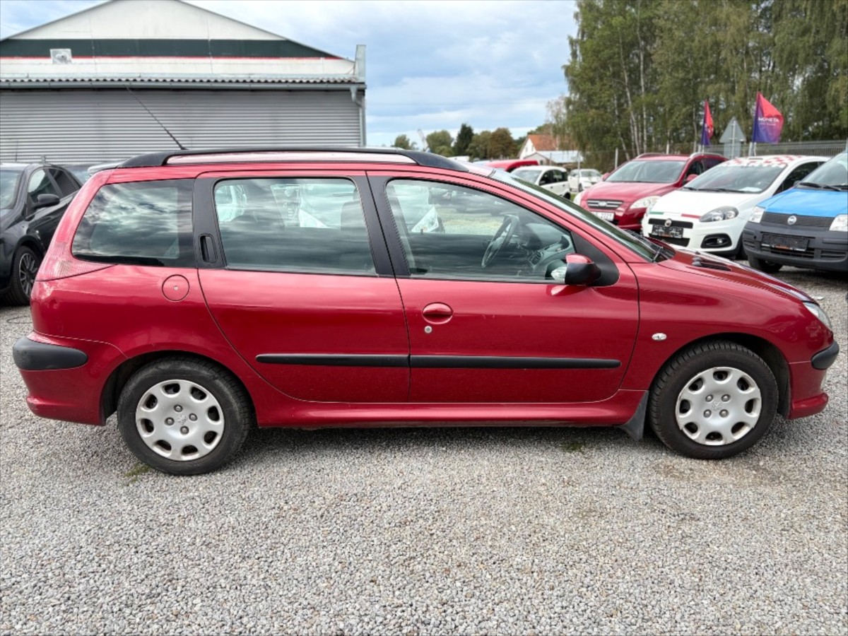peugeot-206-1-4-hdi-combi - 5