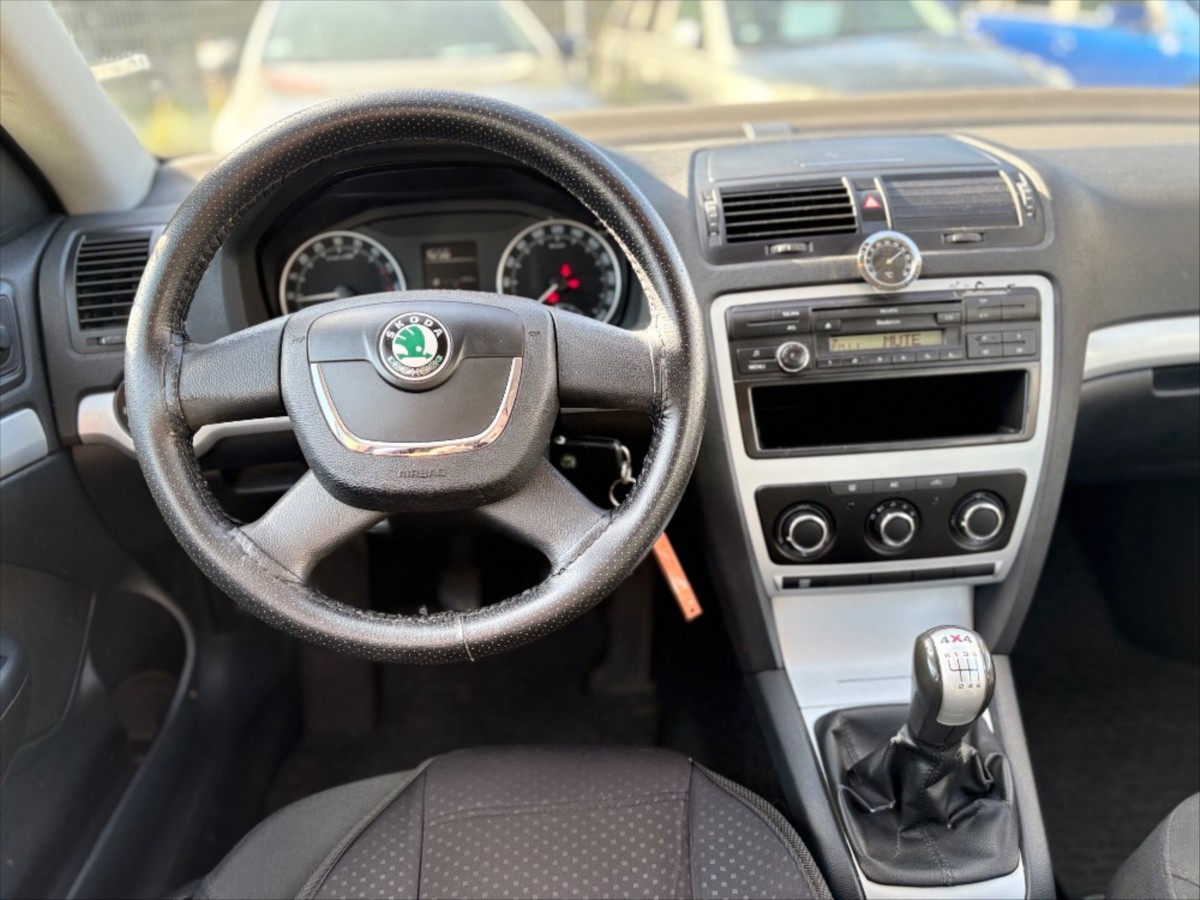 skoda-octavia-1-9-tdi-combi-4x4 - 7