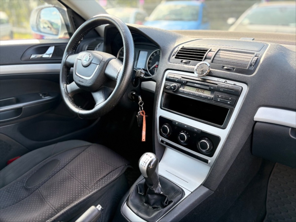 skoda-octavia-1-9-tdi-combi-4x4 - 8