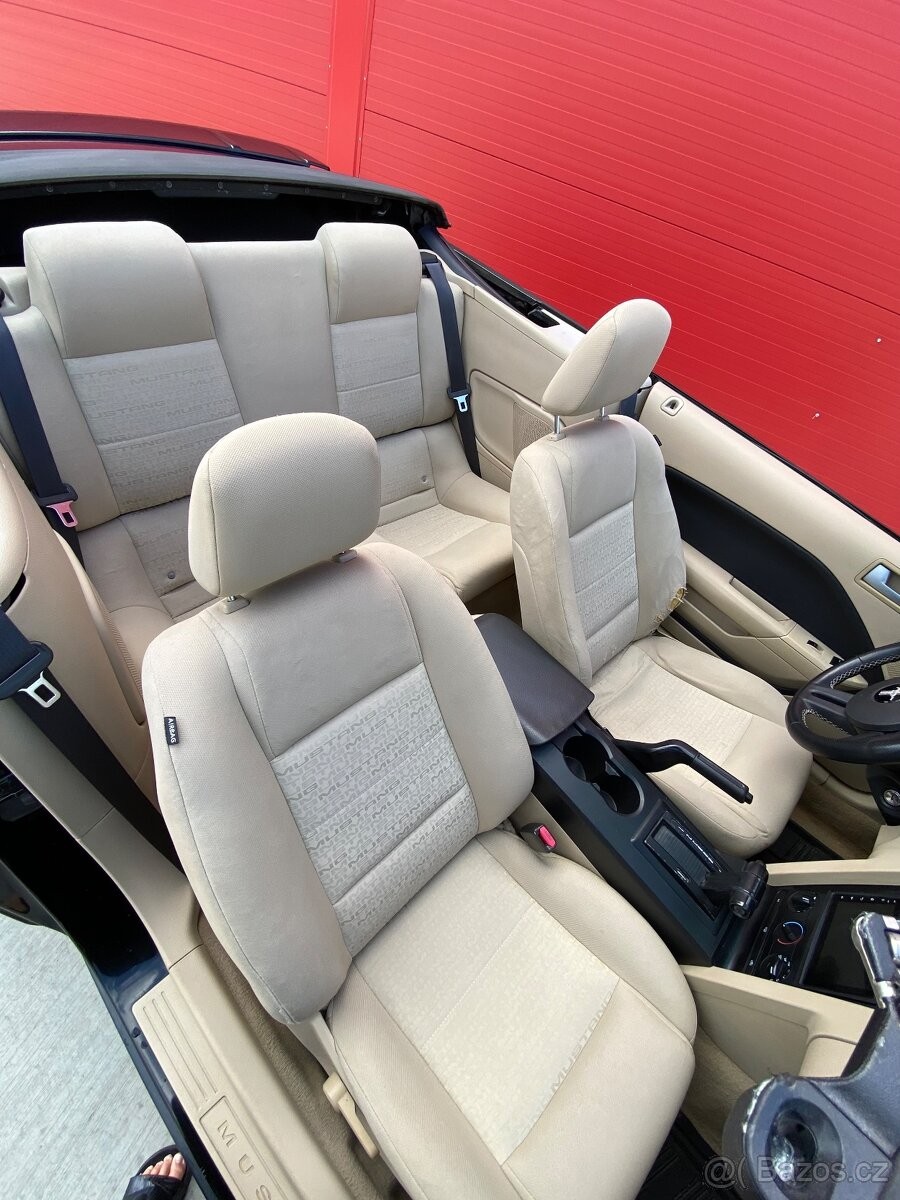 ford-mustang-4-0-v6-154-kw-cabrio - 6