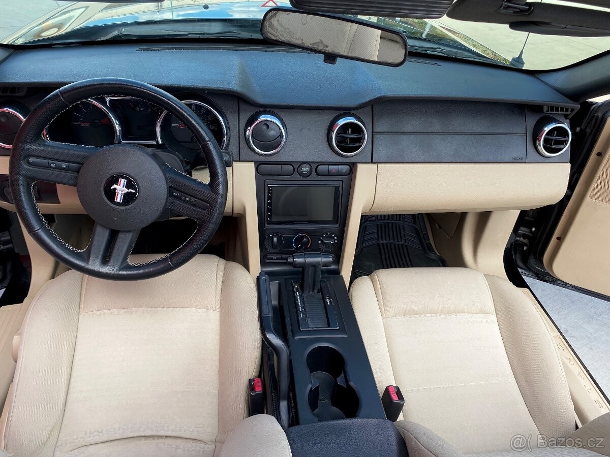 ford-mustang-4-0-v6-154-kw-cabrio - 7