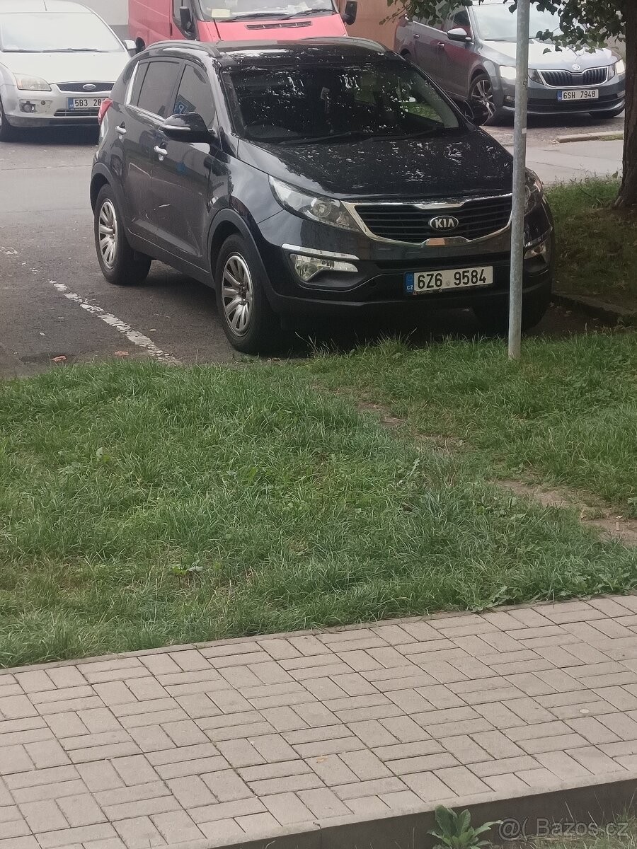 kia-sportage-1-7-crdi - 3