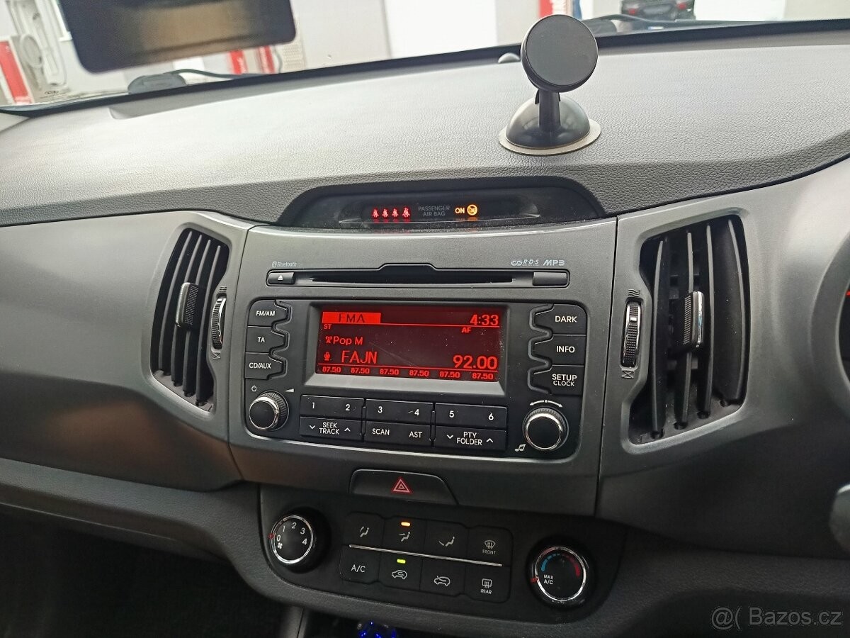 kia-sportage-1-7-crdi - 9