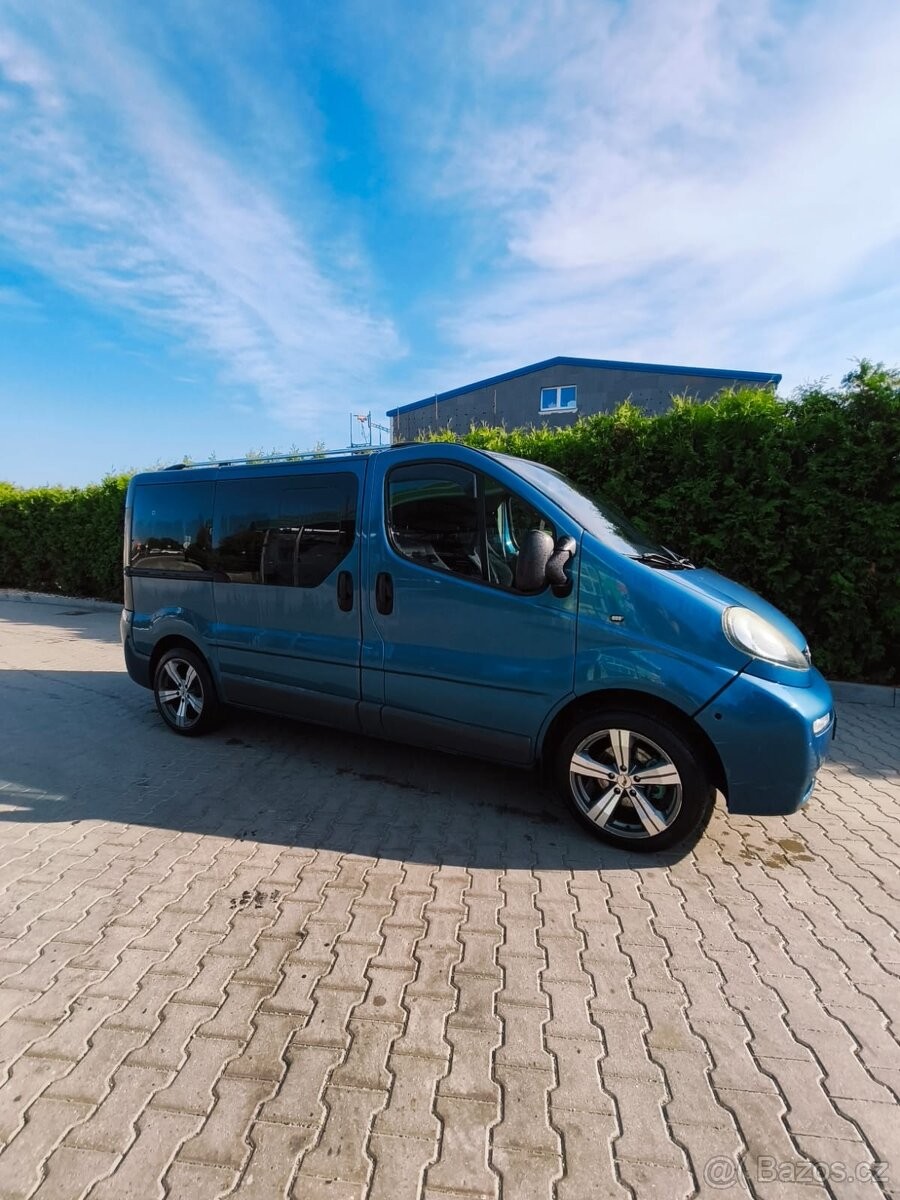 Opel Vivaro 1,9   Obytné auto