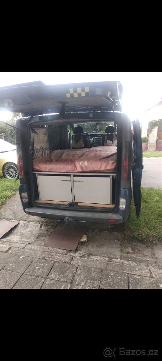 opel-vivaro-1-9-obytne-auto - 7