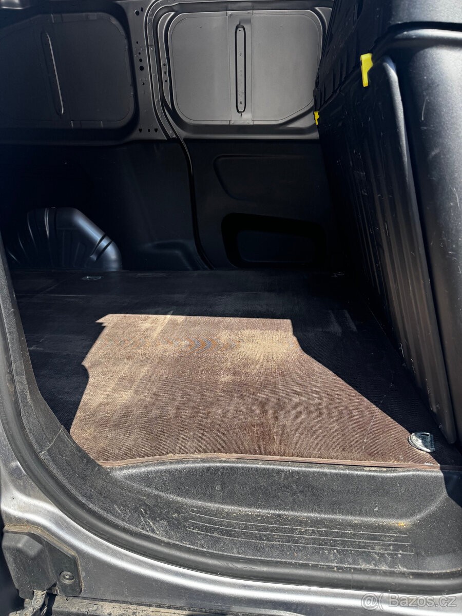 peugeot-partner-1-5-l2-zaruka-odpocet-dph - 6
