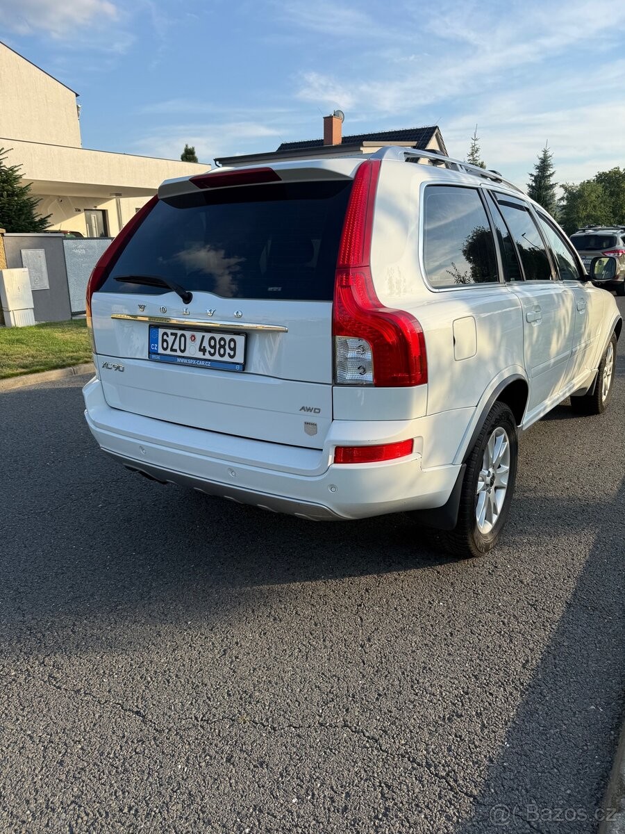 volvo-xc90-2-4 - 1