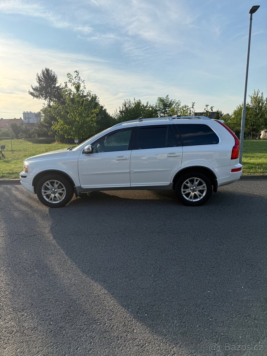 volvo-xc90-2-4 - 7