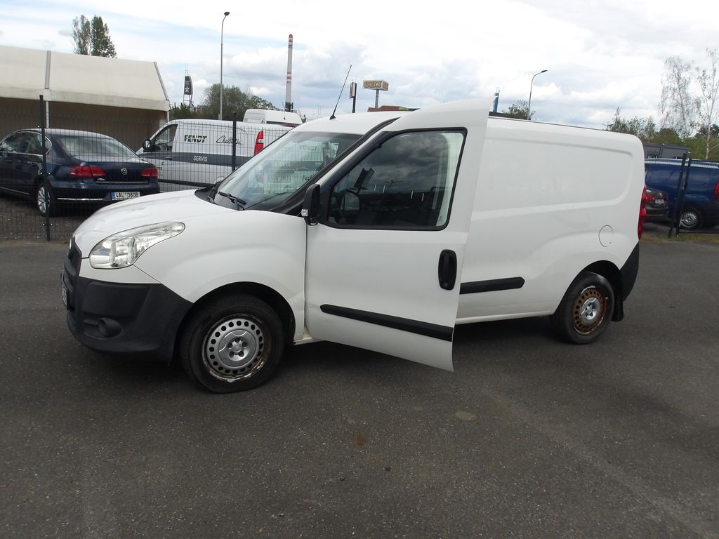 fiat-doblo-cargo-1-4i-cr-1-maj-21-dph - 4