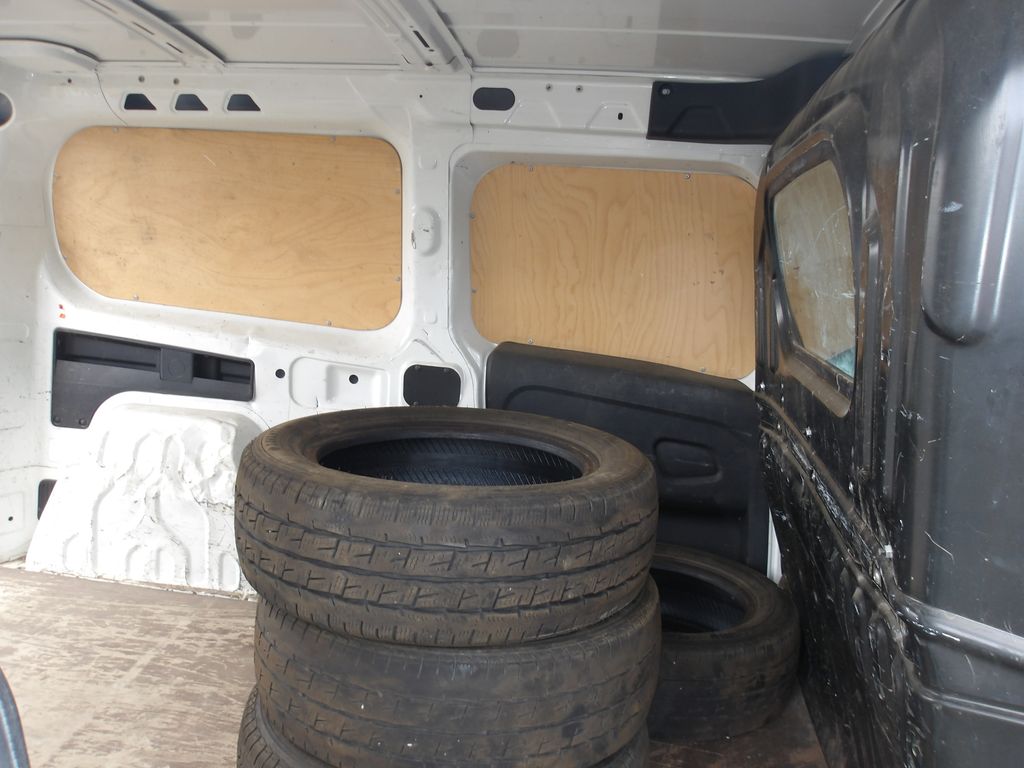 fiat-doblo-cargo-1-4i-cr-1-maj-21-dph - 9