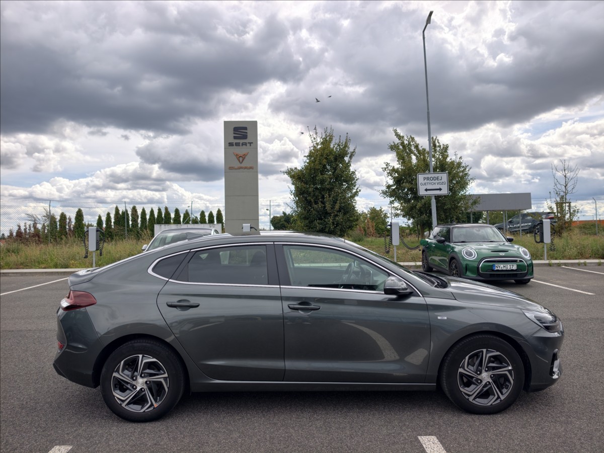 hyundai-i30-1-5-t-gdi-smart-navi-dct - 7