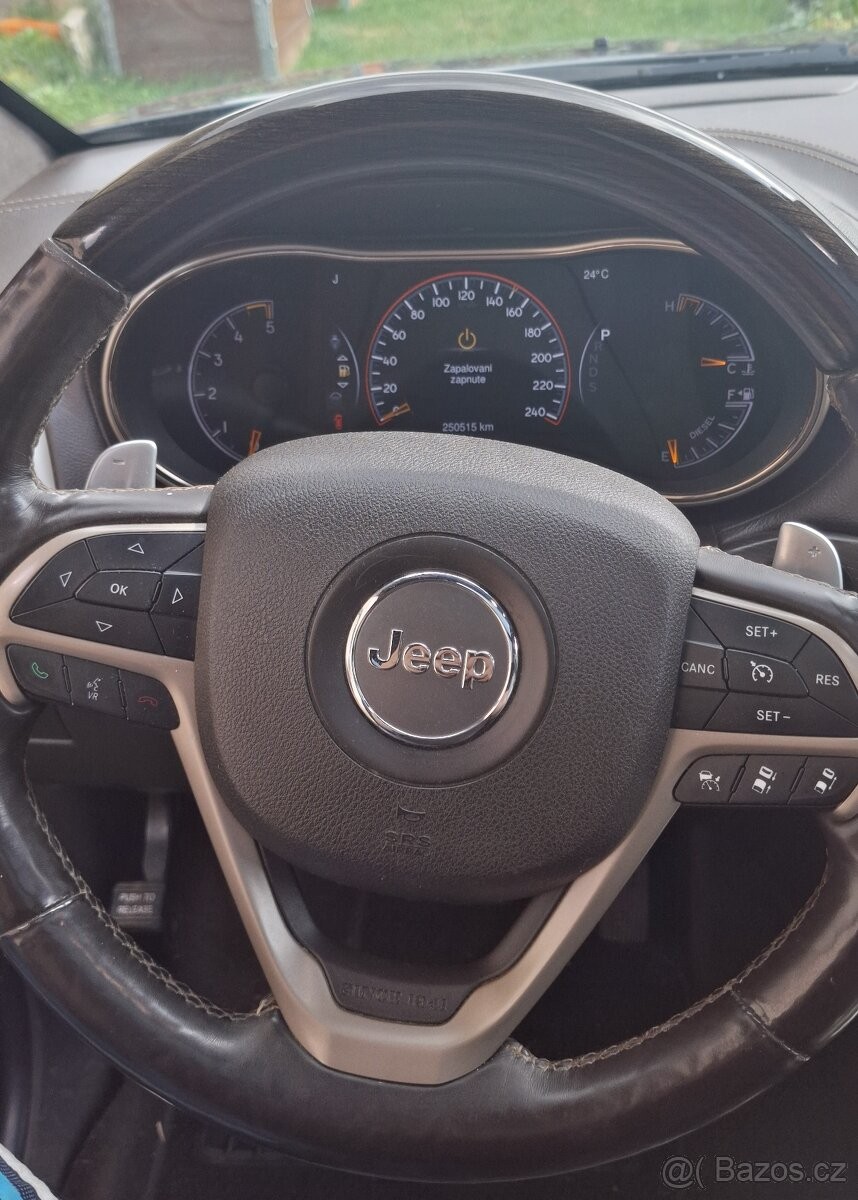 jeep-grand-cherokee-3-0-crd-v6-summit-4x4-2014 - 6