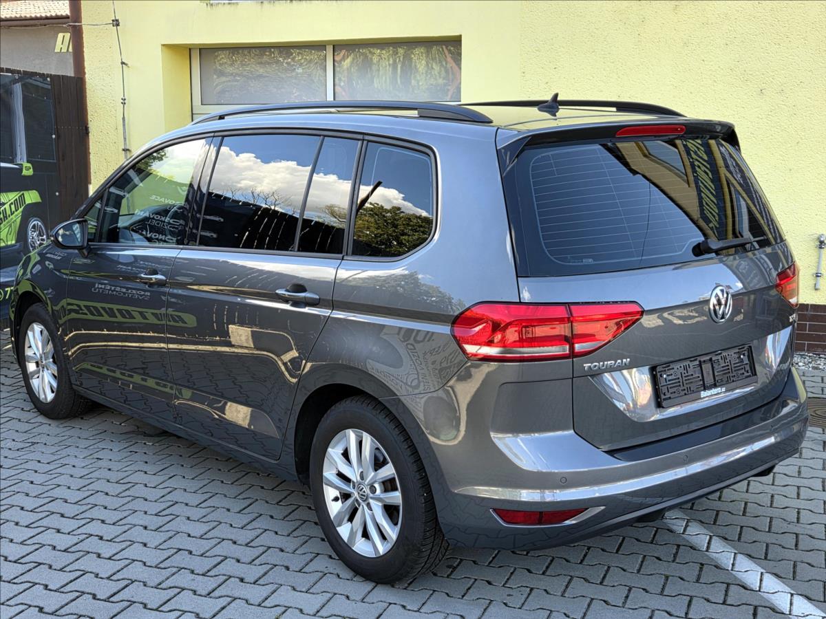 volkswagen-touran-1-2-tsi-7mist-cebia - 7