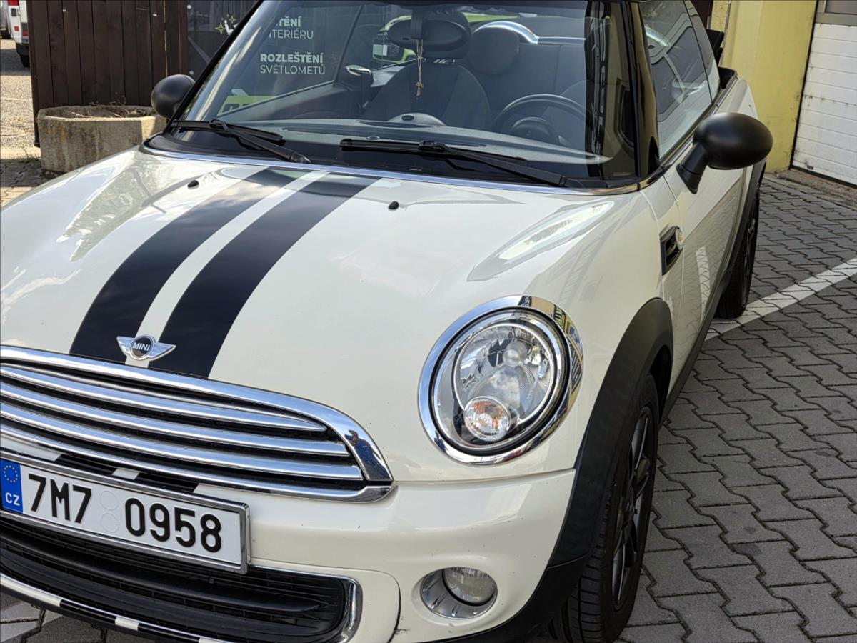 mini-cooper-1-6-one-kabrio-serv-knizka - 2