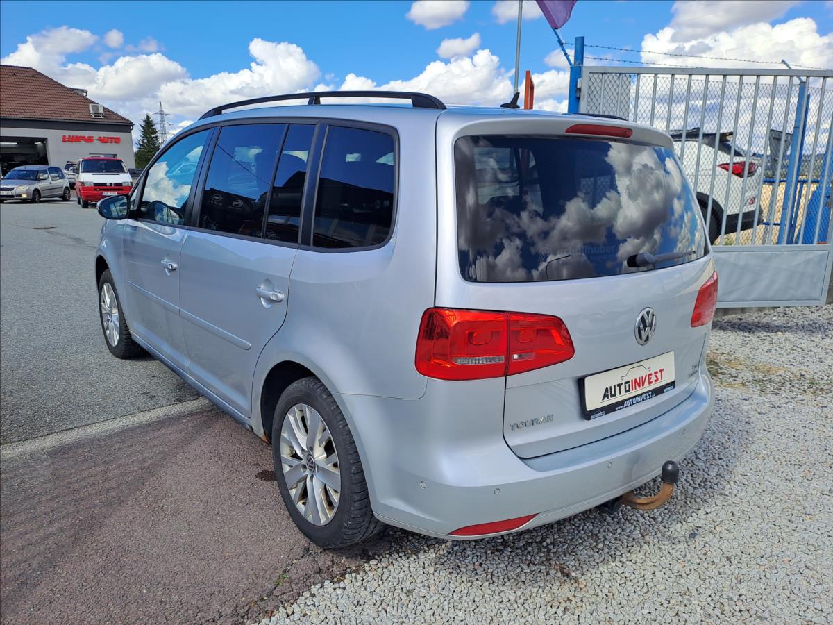 volkswagen-touran-1-4-tsi-cng-dsg - 3