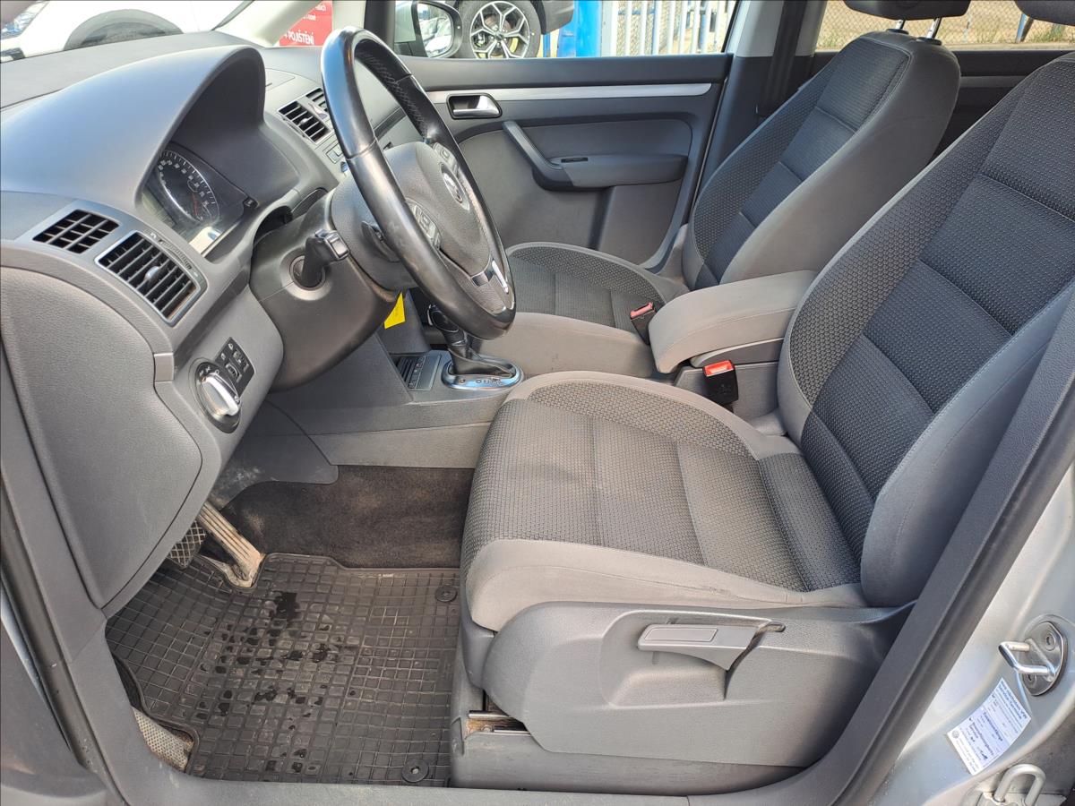 volkswagen-touran-1-4-tsi-cng-dsg - 4