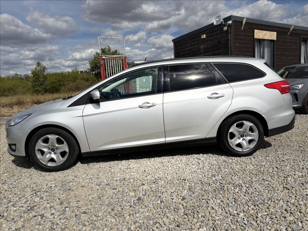 ford-focus-1-5-tdci - 7