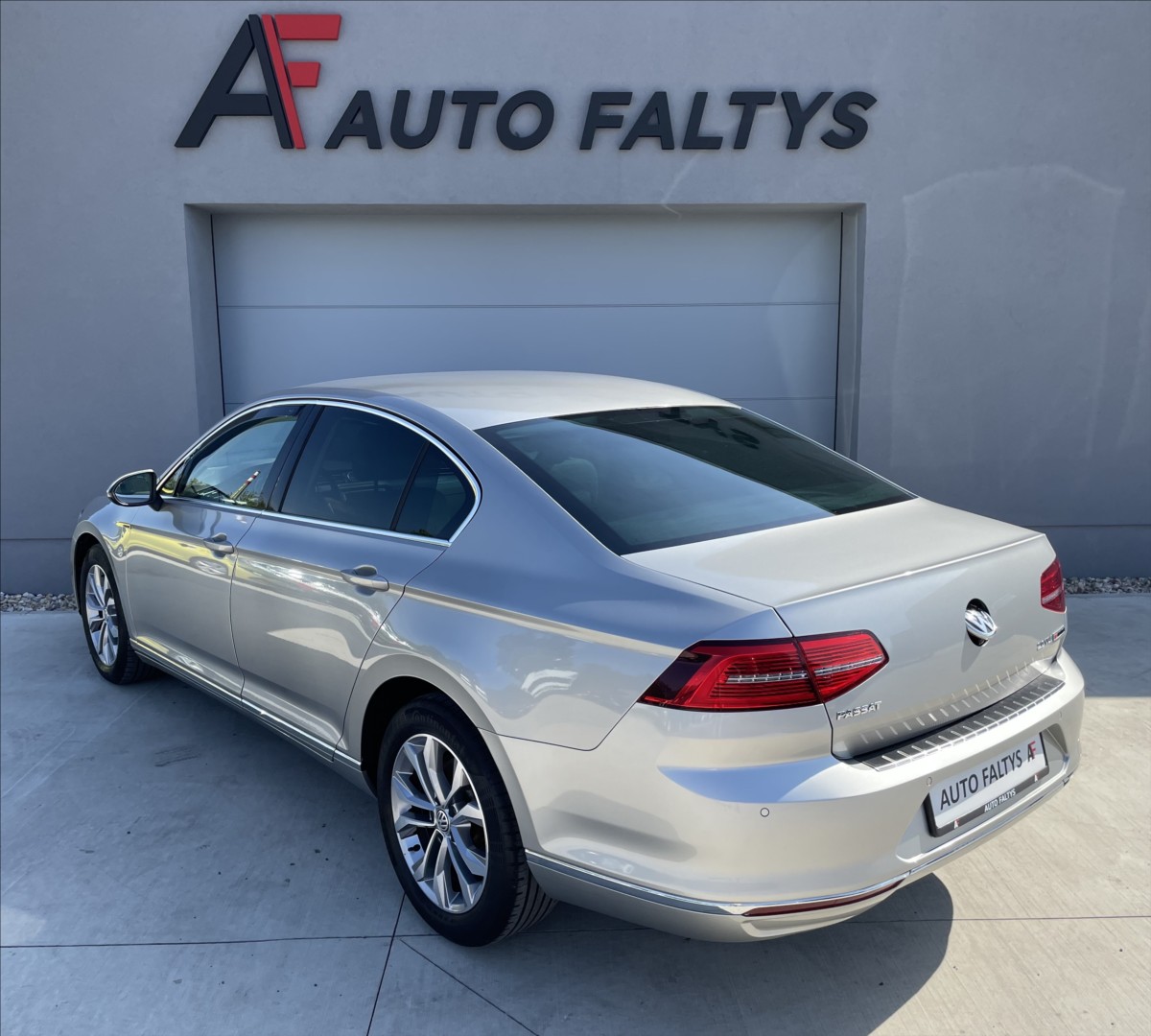 volkswagen-passat-2-0-tdi-110kw-4x4-cr - 4