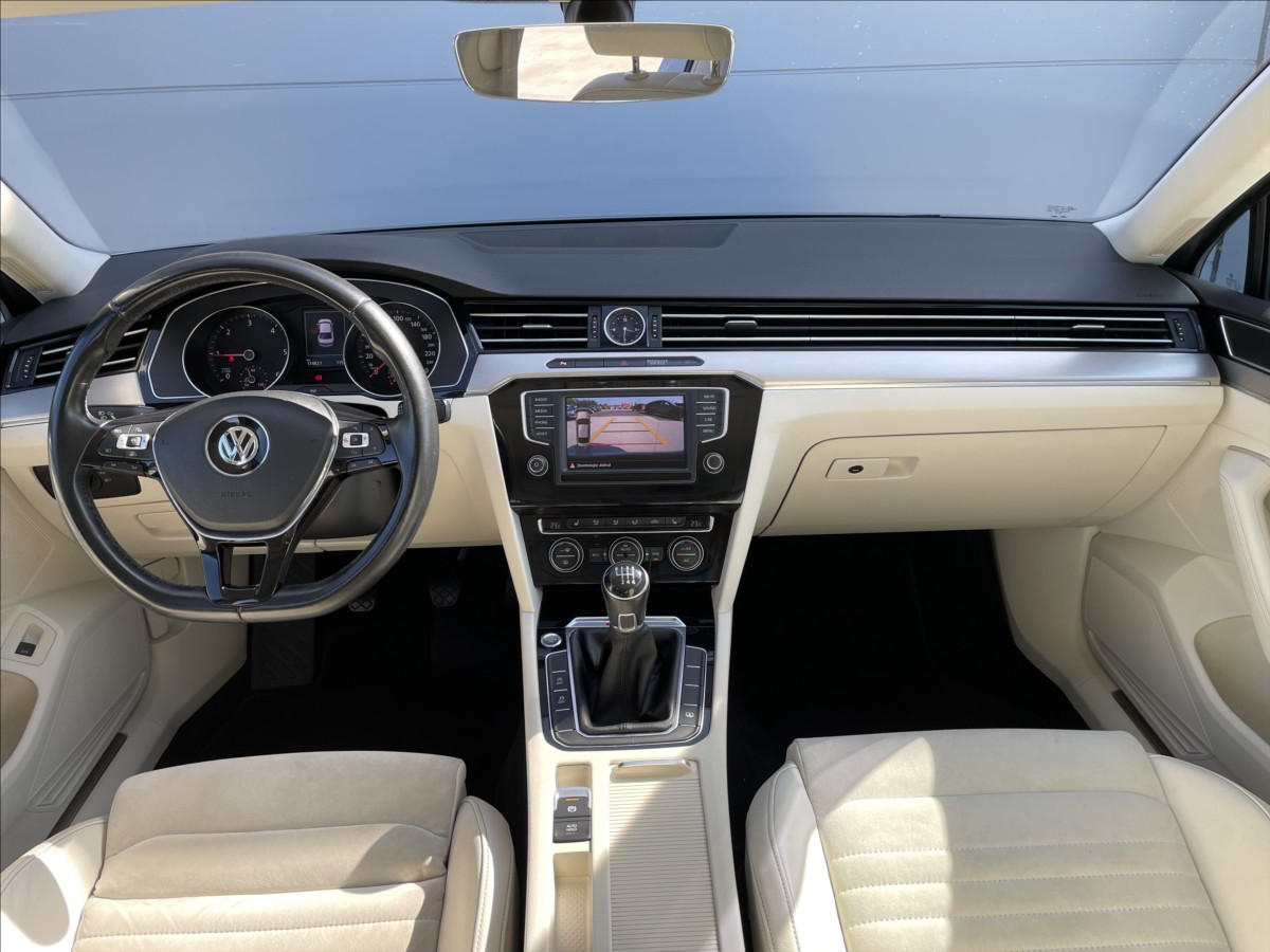 volkswagen-passat-2-0-tdi-110kw-4x4-cr - 8
