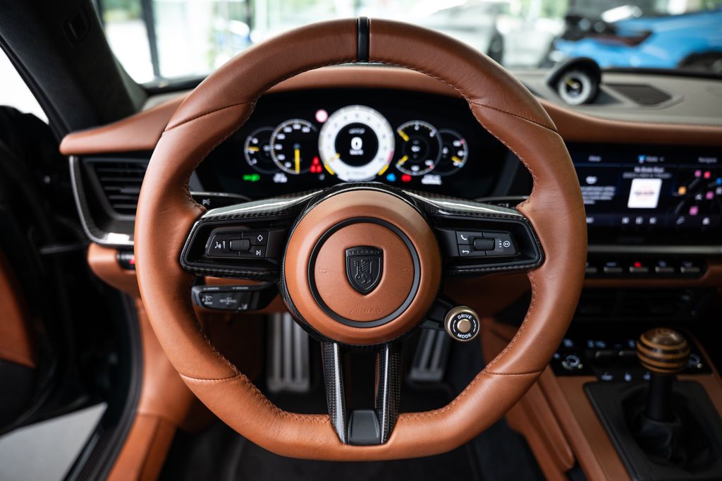 porsche-911-techart-911-gt3-touring-992-2 - 5