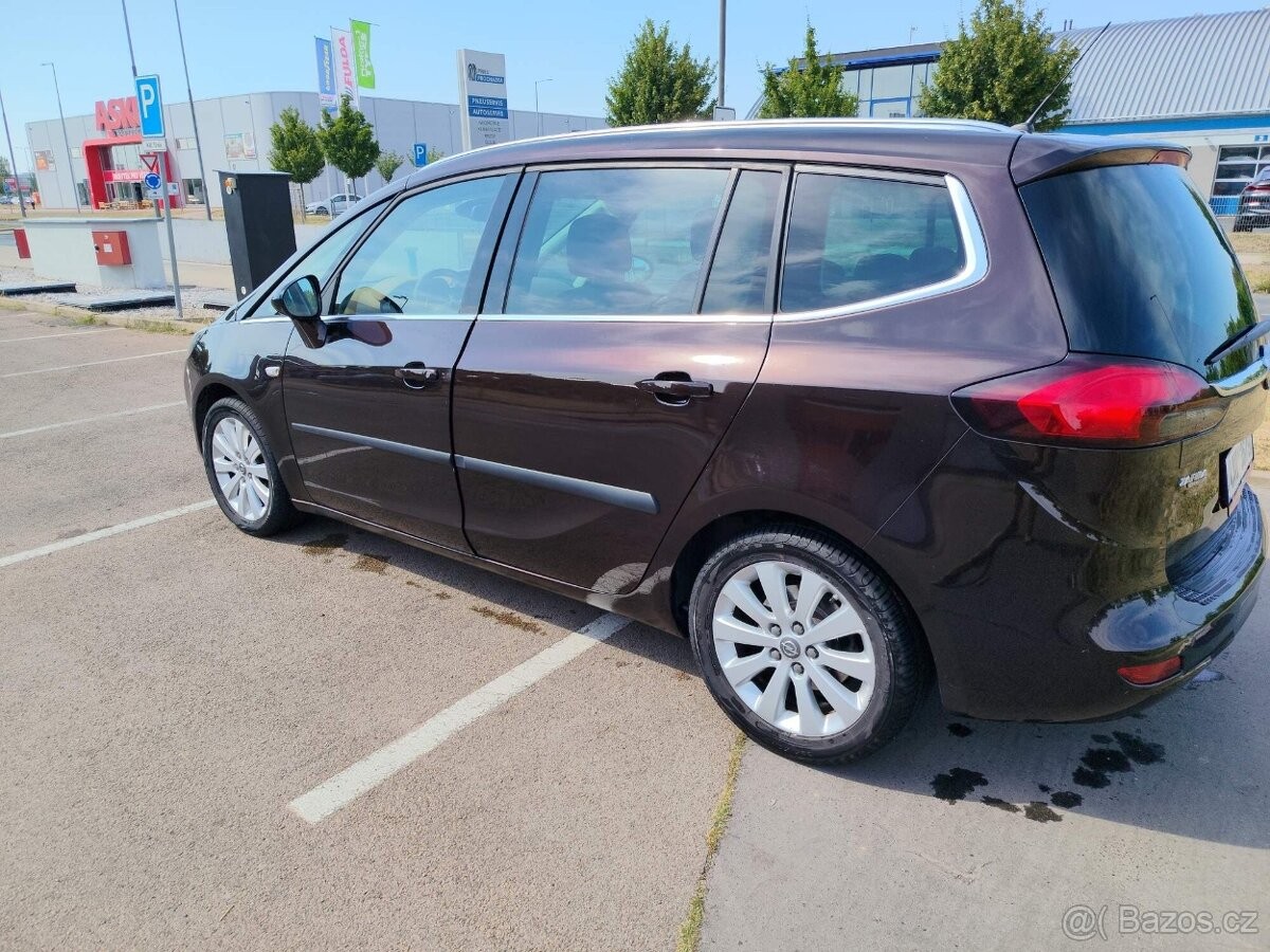 opel-zafira-1-6-c-tourer - 8