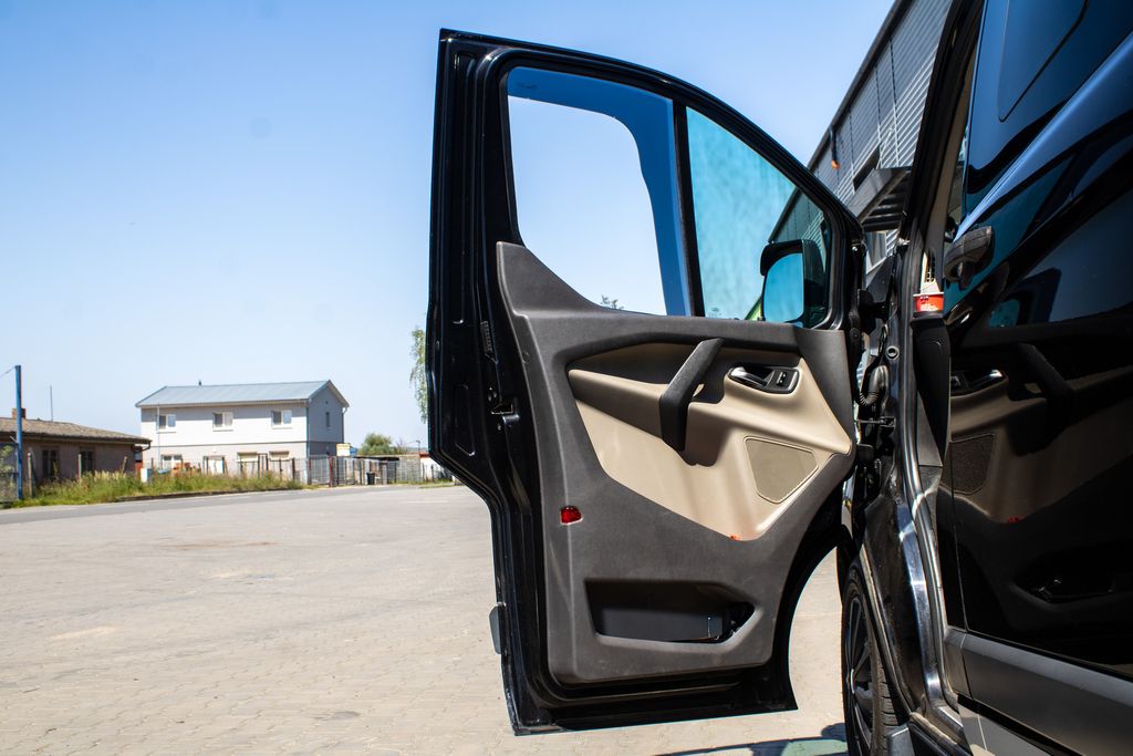 ford-tourneo-custom - 8