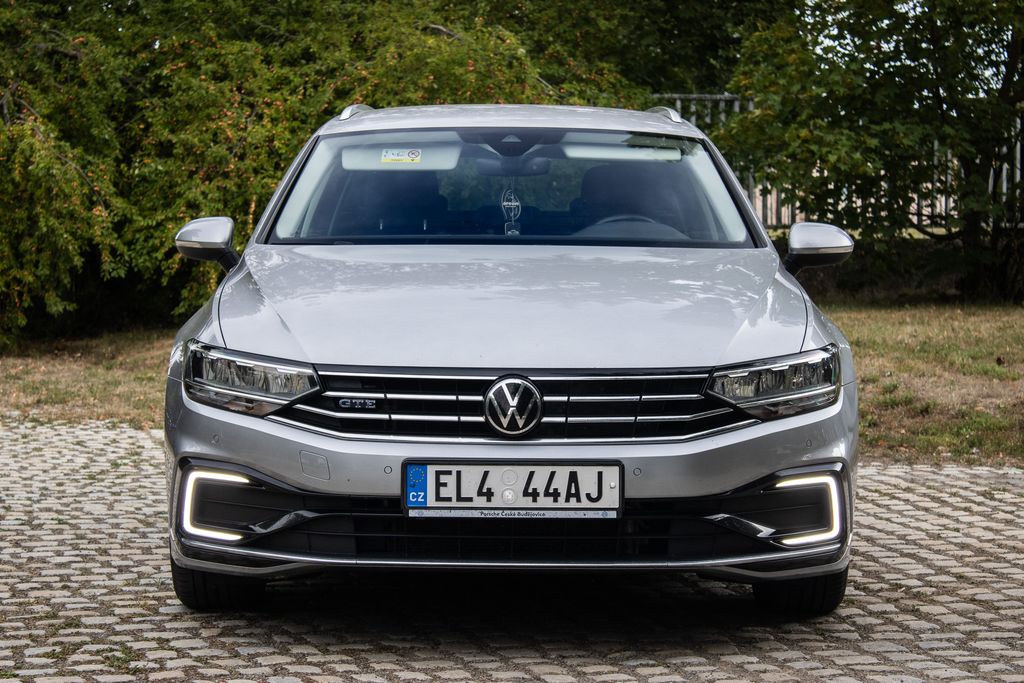volkswagen-passat - 1