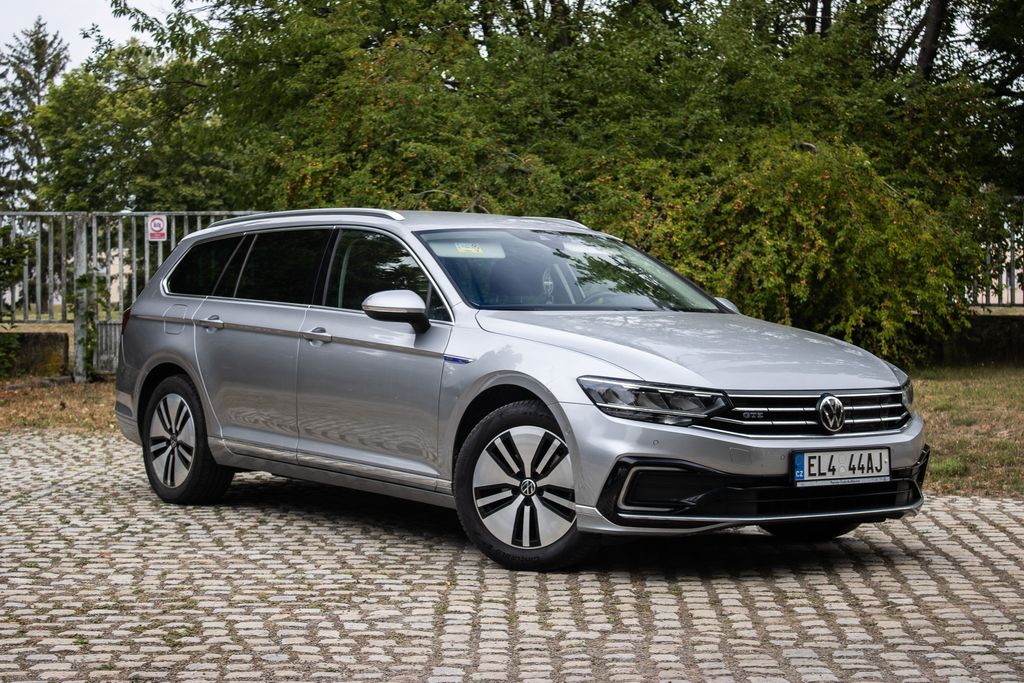 volkswagen-passat - 2