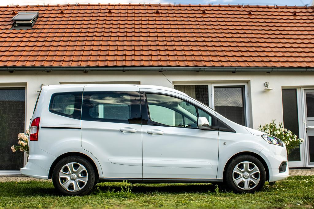 ford-tourneo-courier - 3