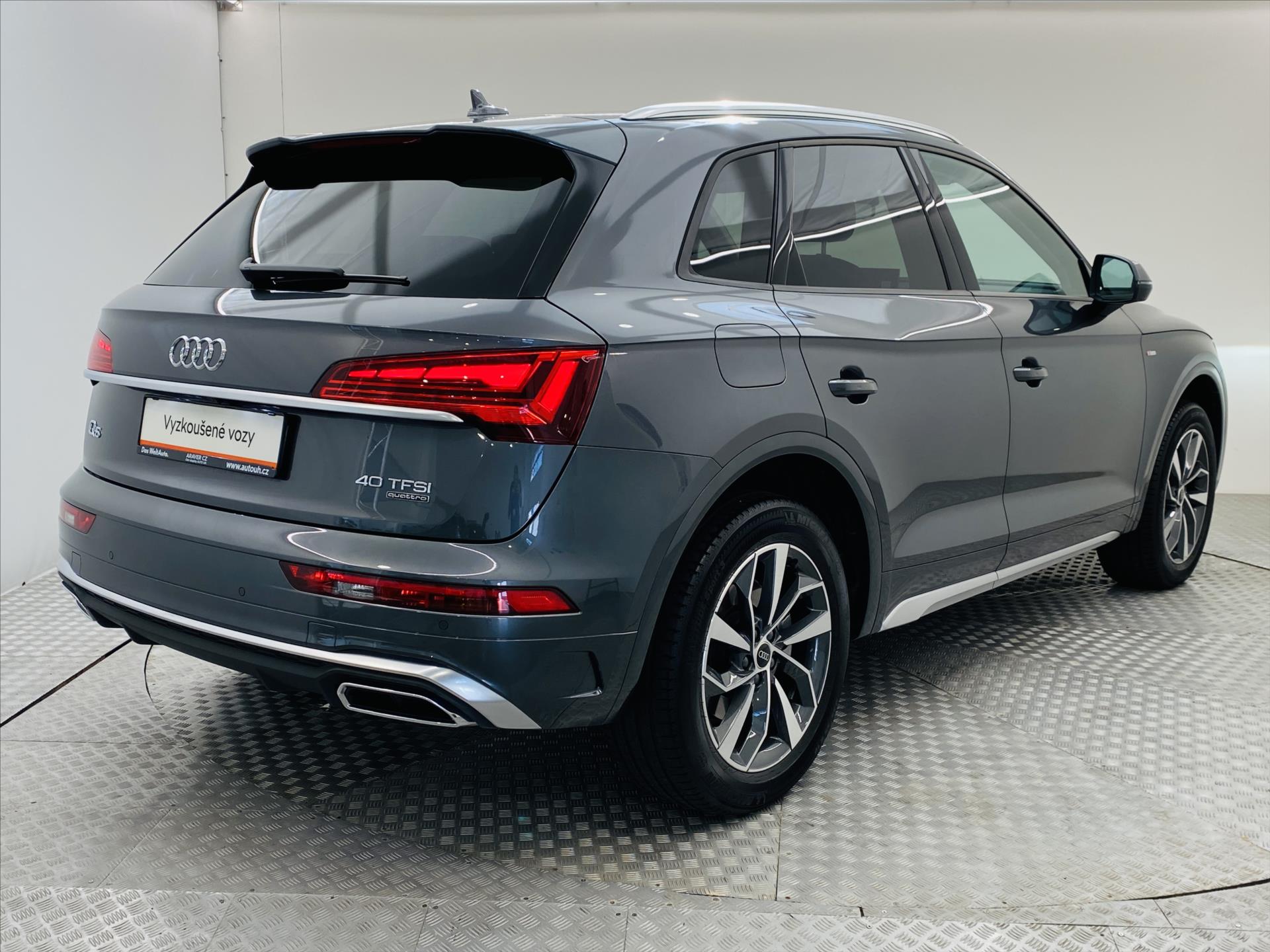 audi-q5-2-0-s-line-40tfsi-150kw - 1
