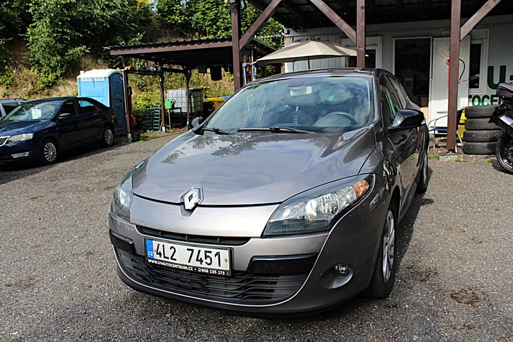 Renault Mégane 1.6 16 V serv. knížka