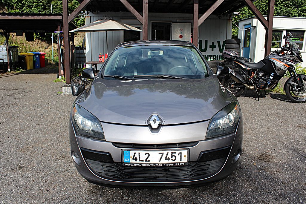 renault-megane-1-6-16-v-serv-knizka - 1